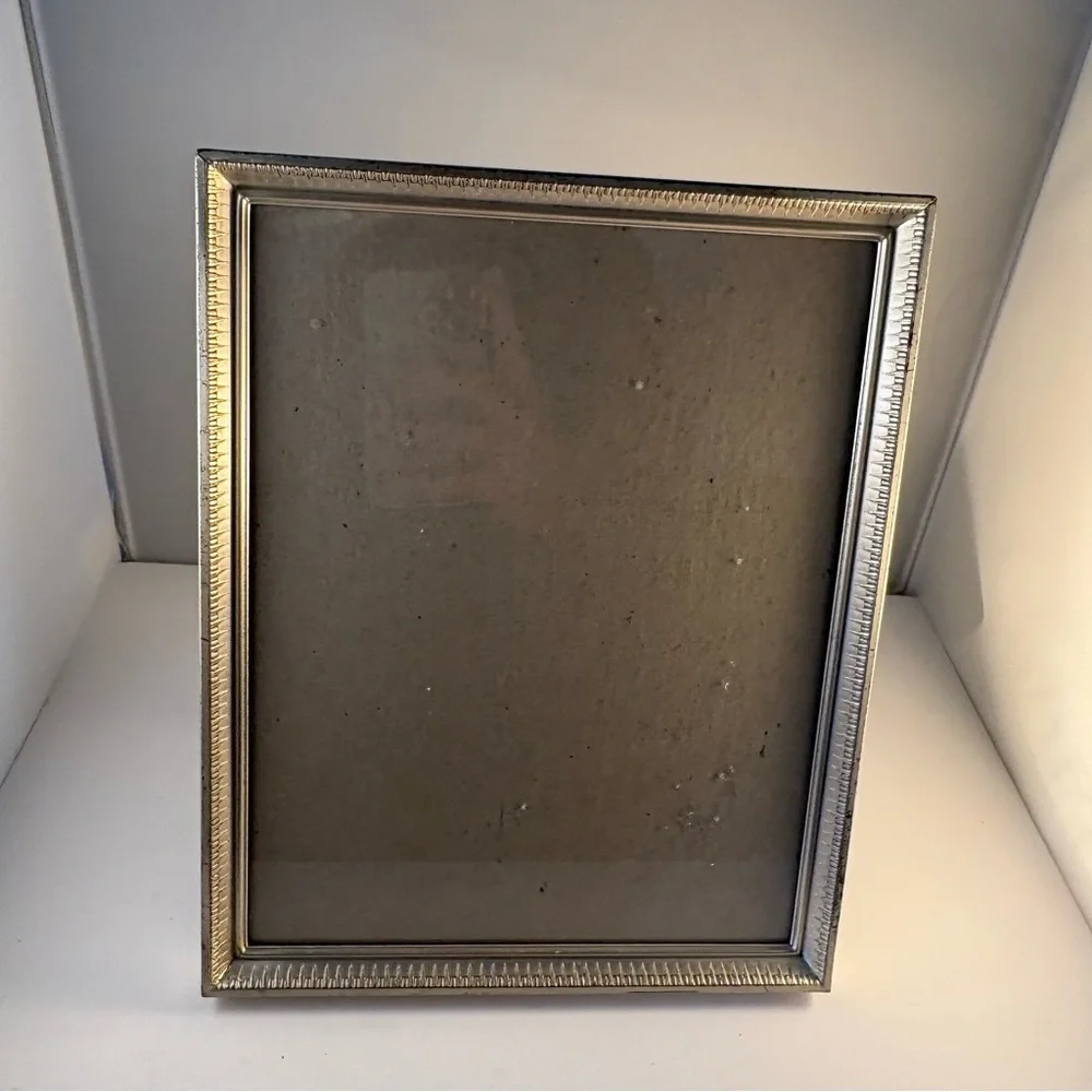 Silver Plated Picture Photo‎ Frame Engraved Etched Trim Wedding Celebration 8x10
